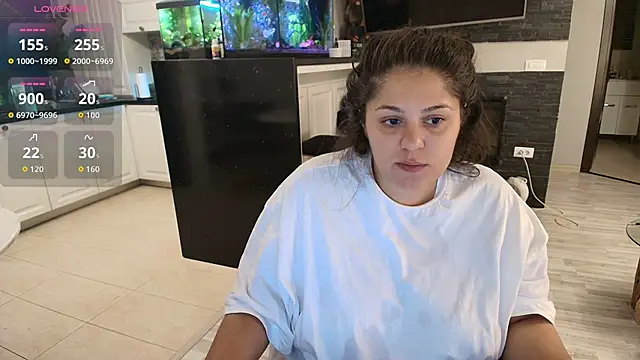 Layla- online show from 10-02-25, 10:40