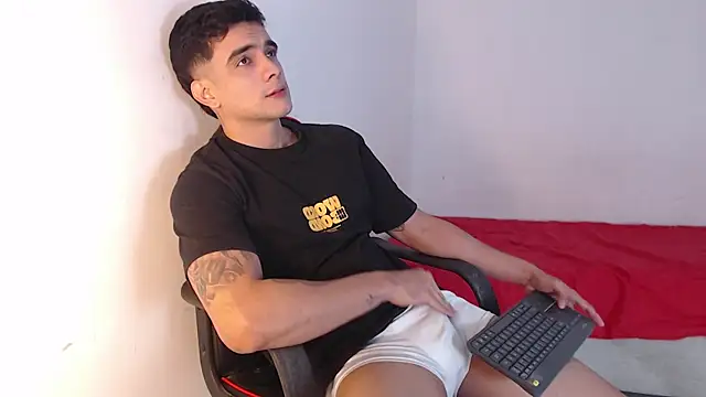 adam levis17 online show from 09-29-25, 07:26