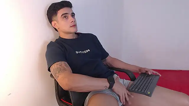 adam levis17 online show from 09-18-25, 05:54