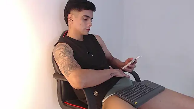 adam levis17 online show from 11-23-25, 05:06