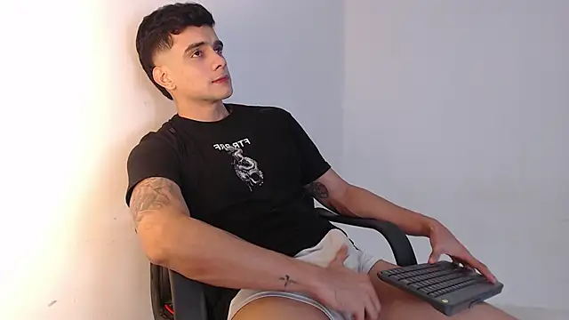 adam levis17 online show from 10-23-25, 06:45