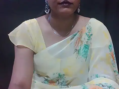Snapshot of sugandha_bhabhi chatting on 07-13-26, 04:39 sugandha bhabhi online show from 07-13-26, 04:39
