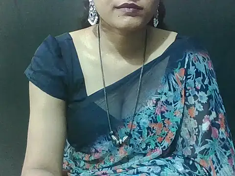 Snapshot of sugandha_bhabhi chatting on 04-11-26, 04:54 sugandha bhabhi online show from 04-11-26, 04:54