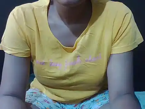 Snapshot of sugandha_bhabhi chatting on 09-11-25, 05:24 sugandha bhabhi online show from 09-11-25, 05:24