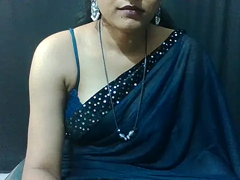 Snapshot of sugandha_bhabhi chatting on 10-10-25, 04:41 sugandha bhabhi online show from 10-10-25, 04:41