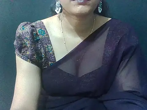 Snapshot of sugandha_bhabhi chatting on 05-29-26, 04:40 sugandha bhabhi online show from 05-29-26, 04:40