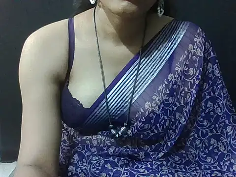 Snapshot of sugandha_bhabhi chatting on 10-11-25, 05:03 sugandha bhabhi online show from 10-11-25, 05:03