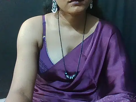 Snapshot of sugandha_bhabhi chatting on 09-15-25, 04:51 sugandha bhabhi online show from 09-15-25, 04:51