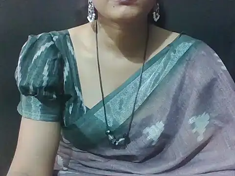 Snapshot of sugandha_bhabhi chatting on 04-01-26, 04:59 sugandha bhabhi online show from 04-01-26, 04:59