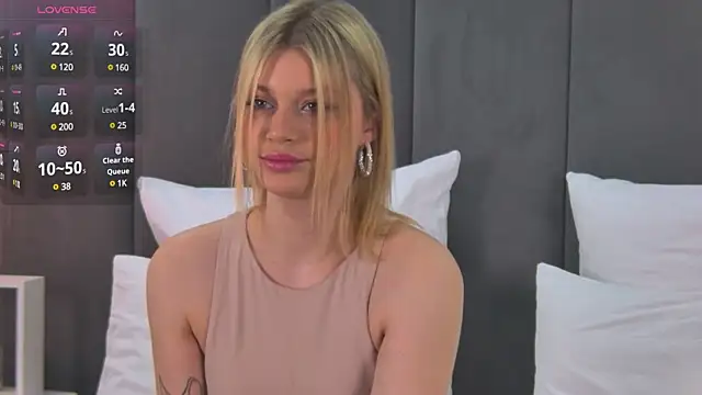 Polly Sparks online show from 03-01-25, 07:41