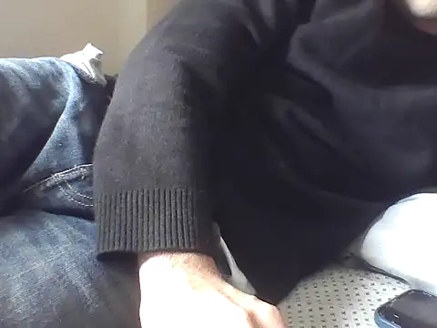Snapshot of yeezy2819 chatting on 06-22-26, 07:11 yeezy2819 online show from 06-22-26, 07:11