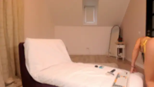 SabrinaSky online show from 03-10-25, 05:54