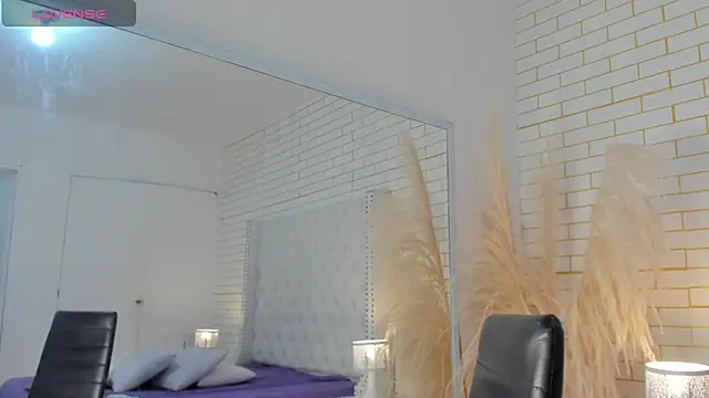 Emilly wilson  online show from 11-06-25, 12:31