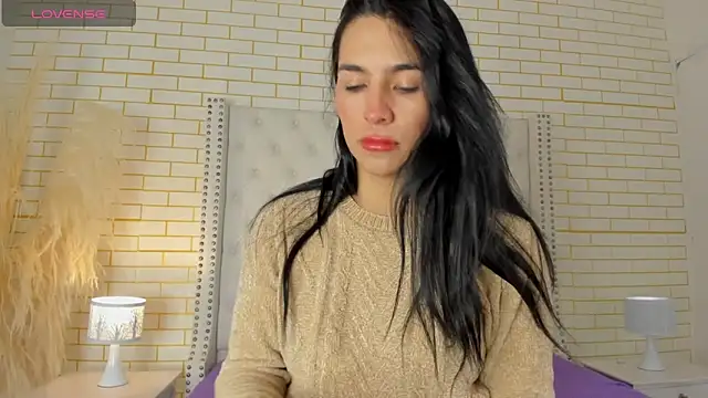 Emilly wilson  online show from 10-31-25, 12:02