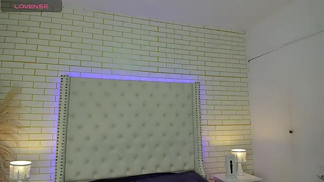 Emilly wilson  online show from 01-07-26, 11:37