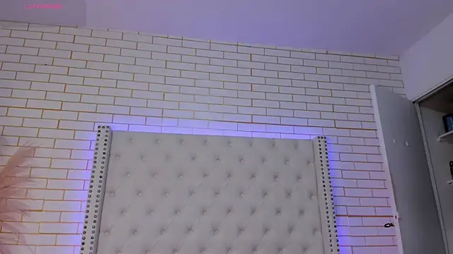 Emilly wilson  online show from 01-14-26, 11:25