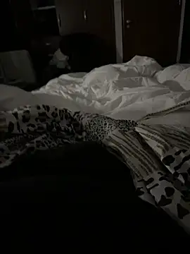 Snapshot of Mpampi chatting on 12-20-25, 02:36 Mpampi online show from 12-20-25, 02:36