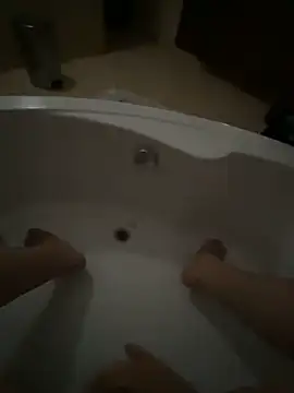 Snapshot of Mpampi chatting on 09-16-25, 05:14 Mpampi online show from 09-16-25, 05:14