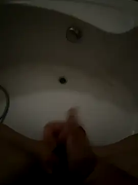 Snapshot of Mpampi chatting on 09-10-25, 04:39 Mpampi online show from 09-10-25, 04:39