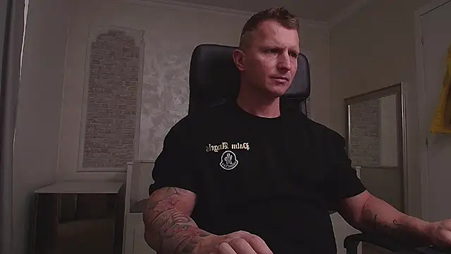 RomeoMalcolm online show from 03-15-25, 05:41