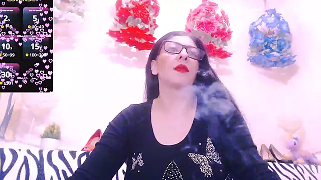 Alina eve online show from 11-10-25, 06:51