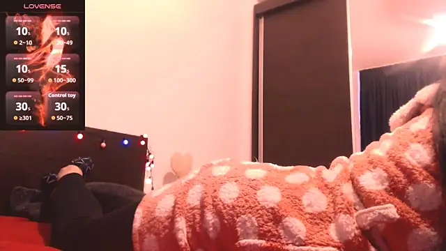 Alina eve online show from 12-19-25, 09:11