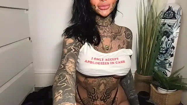 Peaches and the Cream online show from 03-12-26, 01:15