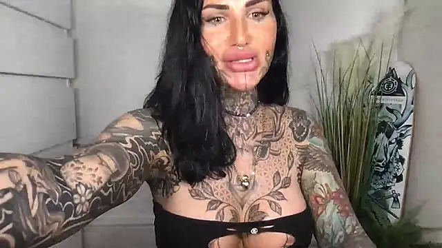 Peaches and the Cream online show from 02-19-26, 02:14