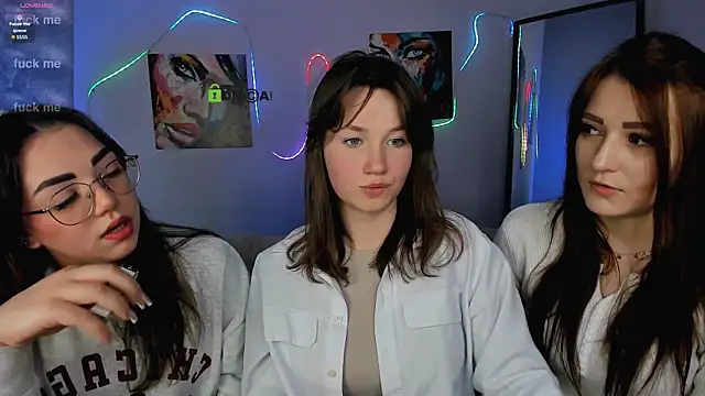 Snapshot of helli_belli chatting on 02-07-26, 08:28 helli belli online show from 02-07-26, 08:28