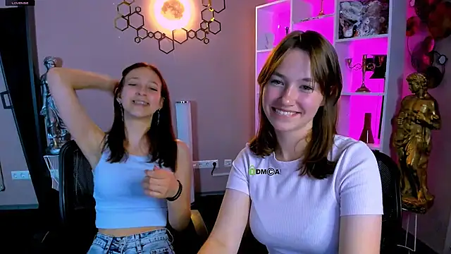 Snapshot of helli_belli chatting on 09-26-25, 07:54 helli belli online show from 09-26-25, 07:54