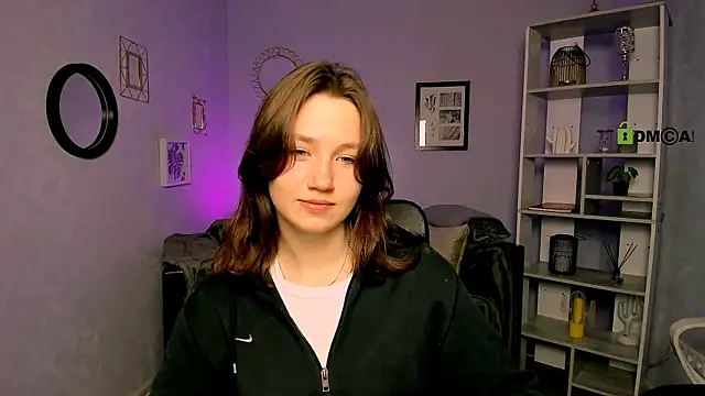 Snapshot of helli_belli chatting on 03-12-25, 08:09 helli belli online show from 03-12-25, 08:09