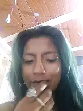 Snapshot of Harley-Davies chatting on 03-03-25, 06:35 Harley-Davies online show from 03-03-25, 06:35