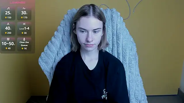 Fiona Night online show from 12-14-25, 06:19