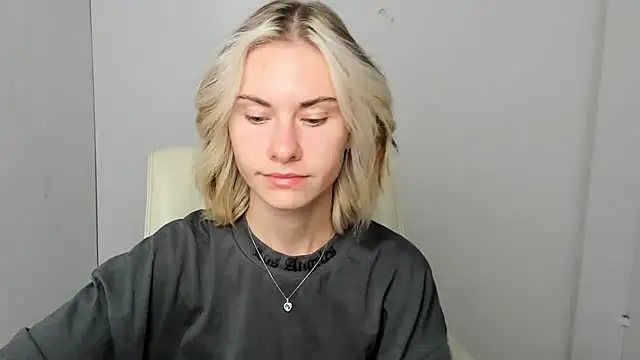 Fiona Night online show from 09-15-25, 05:30