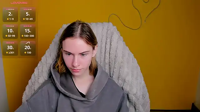 Snapshot of Fiona_Night chatting on 02-12-26, 06:35 Fiona Night online show from 02-12-26, 06:35