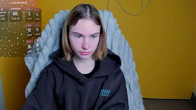 Snapshot of Fiona_Night chatting on 02-04-26, 06:41 Fiona Night online show from 02-04-26, 06:41