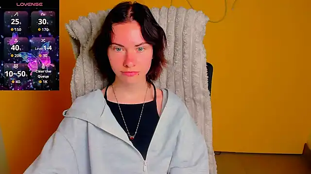 Fiona Night online show from 05-20-26, 05:48