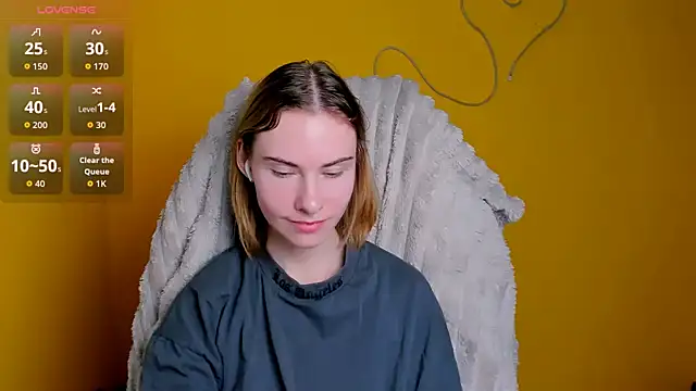 Snapshot of Fiona_Night chatting on 02-15-26, 07:51 Fiona Night online show from 02-15-26, 07:51