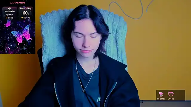 Fiona Night online show from 05-10-26, 05:33