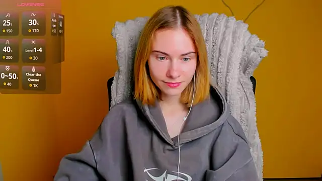 Snapshot of Fiona_Night chatting on 02-27-26, 06:35 Fiona Night online show from 02-27-26, 06:35