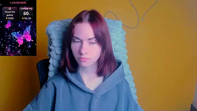 Fiona Night online show from 04-16-26, 05:08