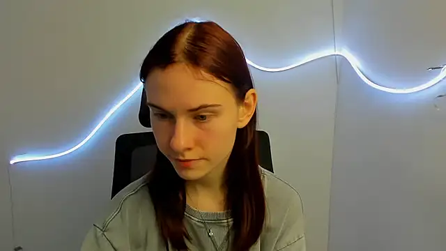 Fiona Night online show from 03-19-25, 10:20