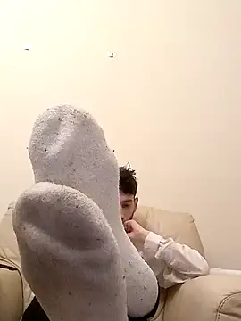 Snapshot of FitYoungChav chatting on 03-02-25, 05:20 FitYoungChav online show from 03-02-25, 05:20