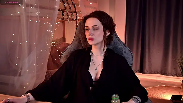 OliviaMcClean online show from 03-22-26, 05:36