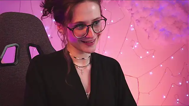 OliviaMcClean online show from 03-19-25, 10:31