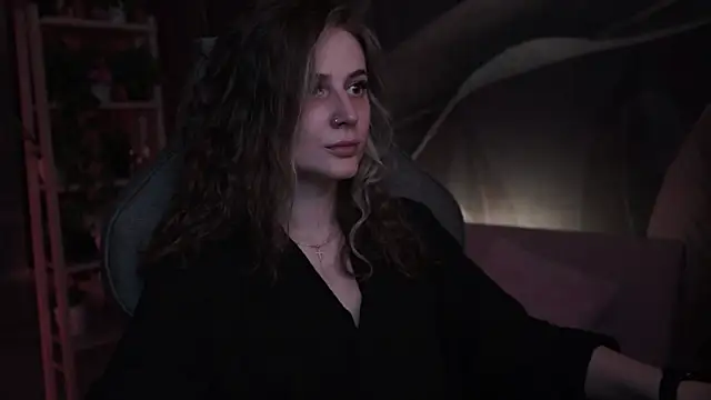 OliviaMcClean online show from 10-29-25, 03:49