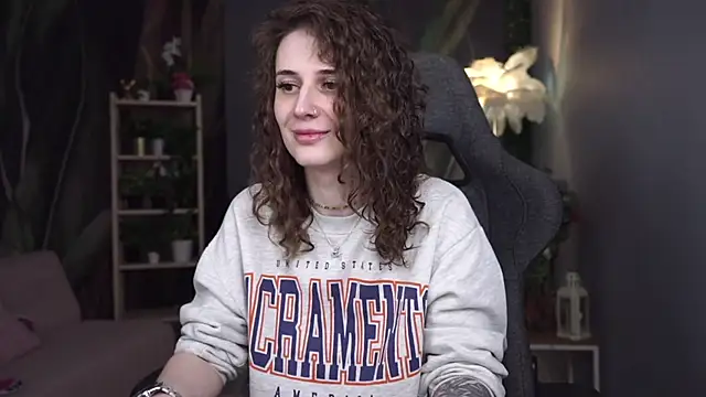 OliviaMcClean online show from 04-30-26, 11:20