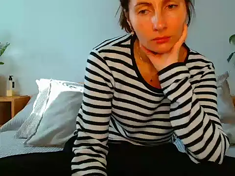 Irina9793 online show from 11-13-25, 09:02