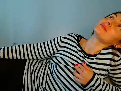 Irina9793 online show from 04-14-26, 08:52