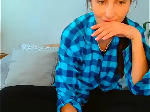 Irina9793 online show from 05-06-26, 08:29